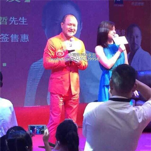 張鎬哲隨經紀人出席廈門、成都芝華仕簽售-經紀人 經紀公司出場費