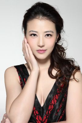 周海媚出席卓江集團形象大使發布會--經紀人 經紀公司