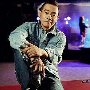 陳小春、韓國男團助陣溢涌堂周年盛典