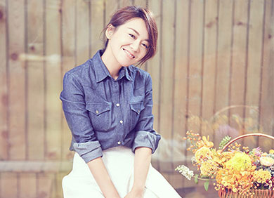 閆妮擔任姮好簡際酵素清潔片代言人