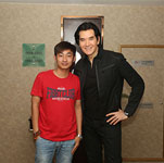 費翔與經紀人李志合影